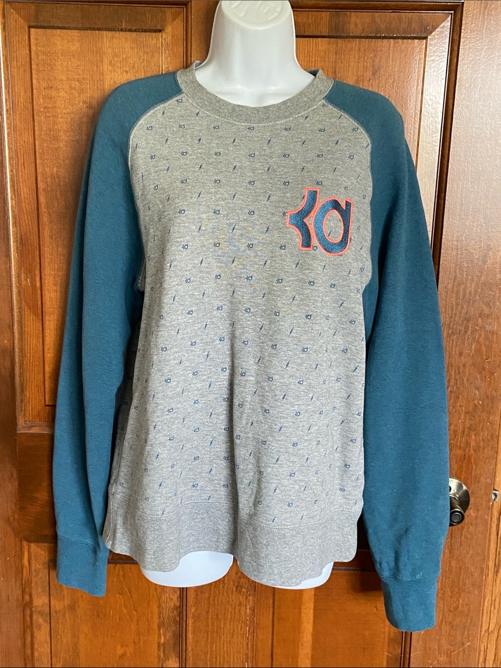 Rare Nike Kevin Durant KD Crew Pullover Sweatshirt Gray Blue Size Medium